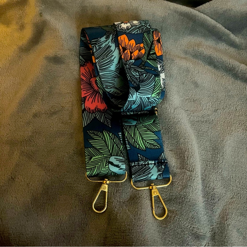 Floral Patterned Bag Strap with Gold Clasps - Picture 2 of 4